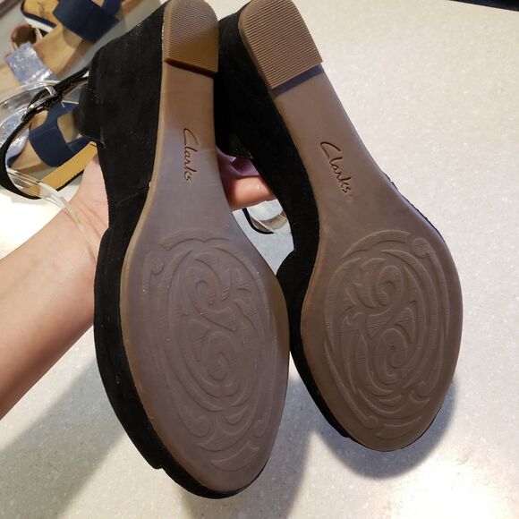 Clarks Flores Raye Black Suede Peek-Toe Wedges - Size 9.5M - Picture 6 of 8